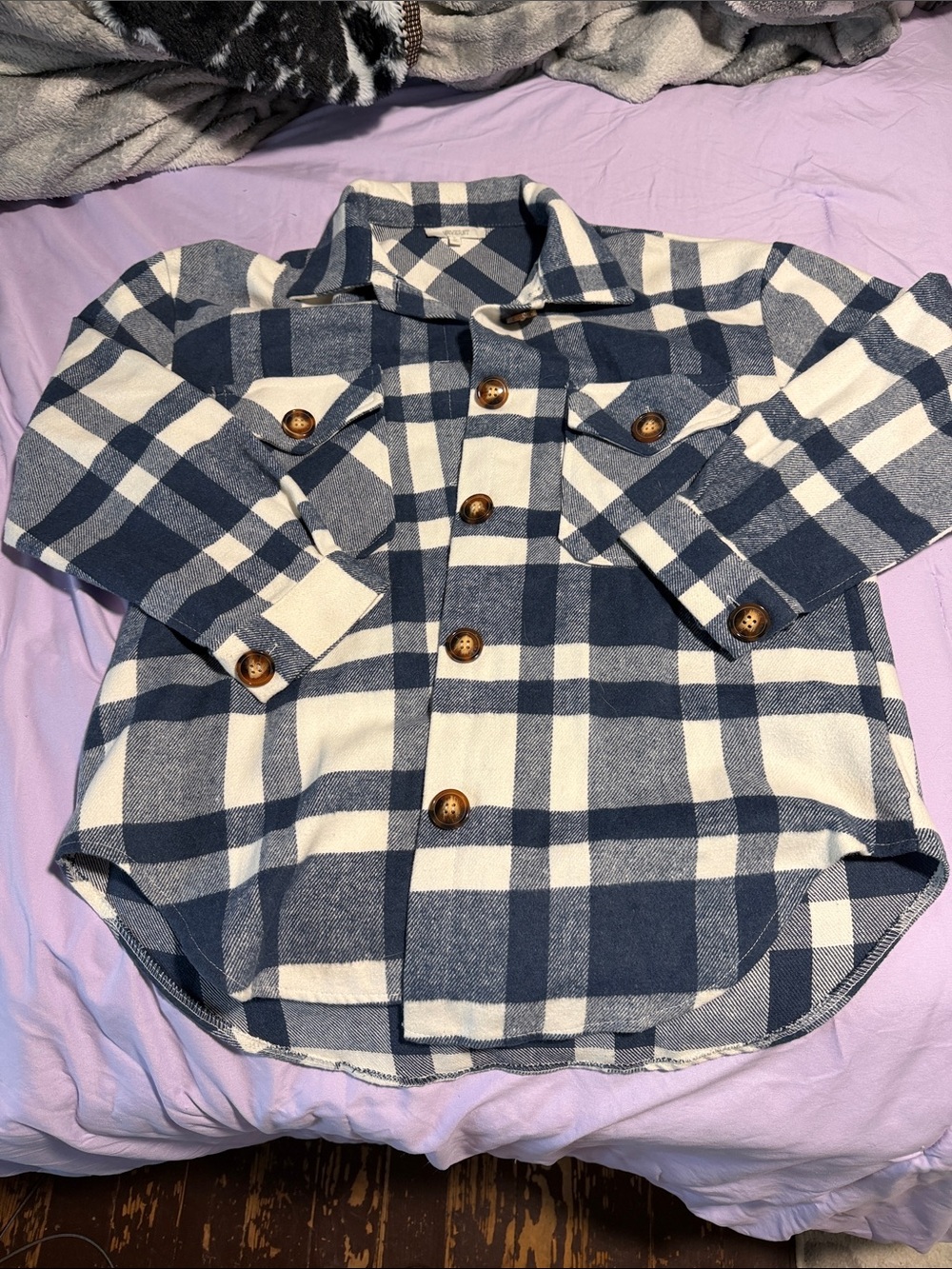 Women’s Navy & White Plaid Button-Down Shirt Jacket